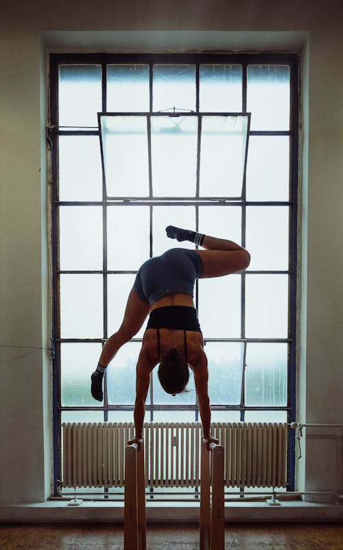 Fotobanka s bezplatnými fotkami na tému cvičenie, joga, okná