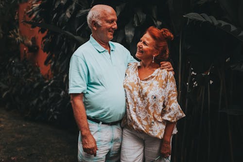 Anziani: conoscere nuove persone sul web aiuta
