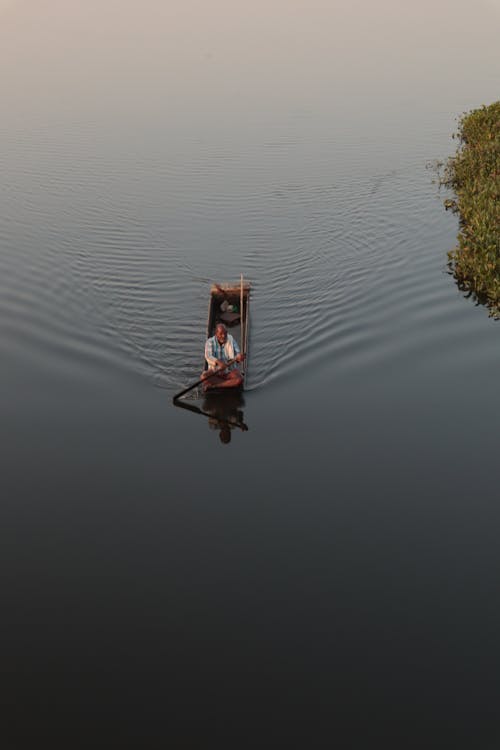 Foto profissional grátis de barco, homem, idosos