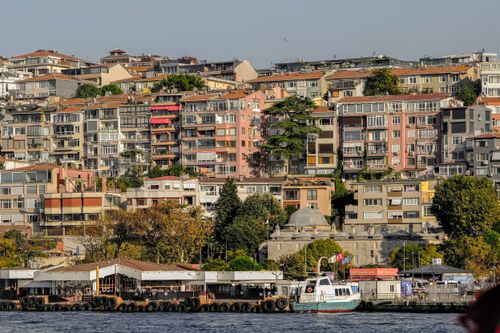 Free Charming waterfront neighborhood of Sariyer in Istanbul with colorful buildings by the river. Stock Photo