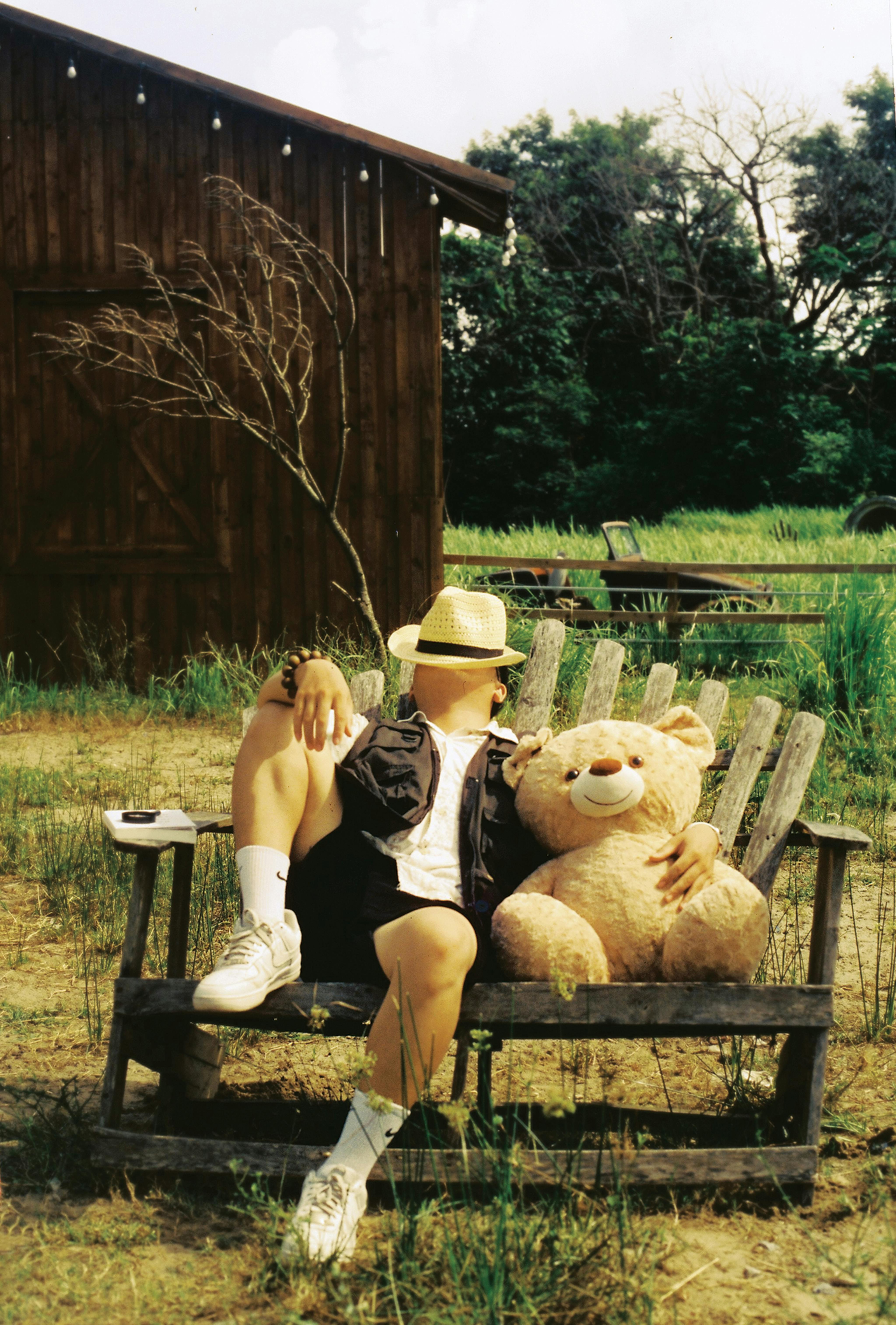 Bear Greg - Apollo At 25