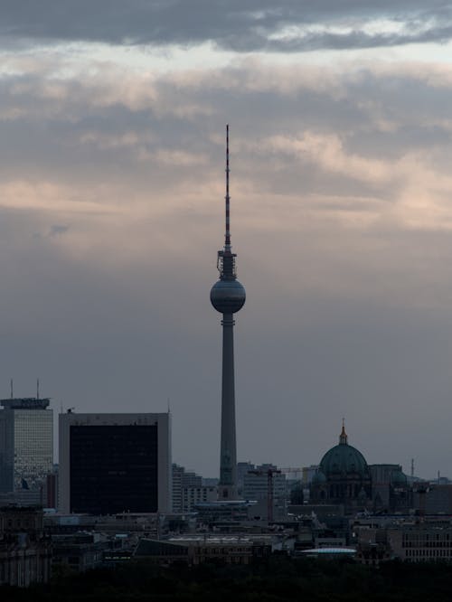Безкоштовне стокове фото на тему «berliner fernsehturm, skycraper, Берлін» стокове фото