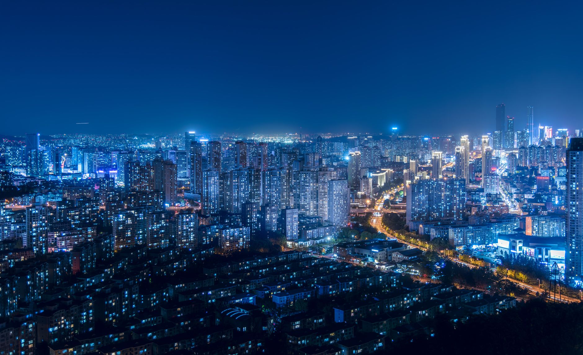 Smart Cities Leverage Predictive Analytics for a Sustainable Future