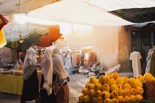 Kostnadsfri bild av arabiska kvinnor, basar, frukt