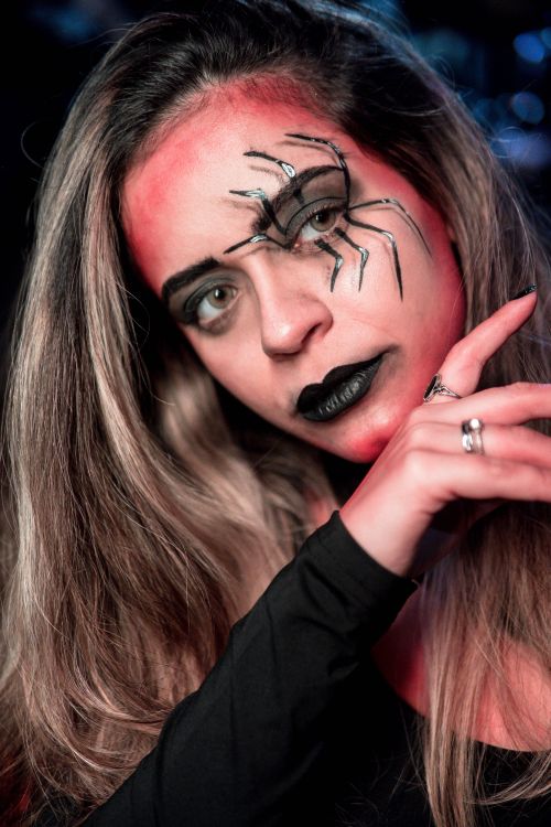 Scary Spider Makeup: Creepy Designs That Terrorize at Parties