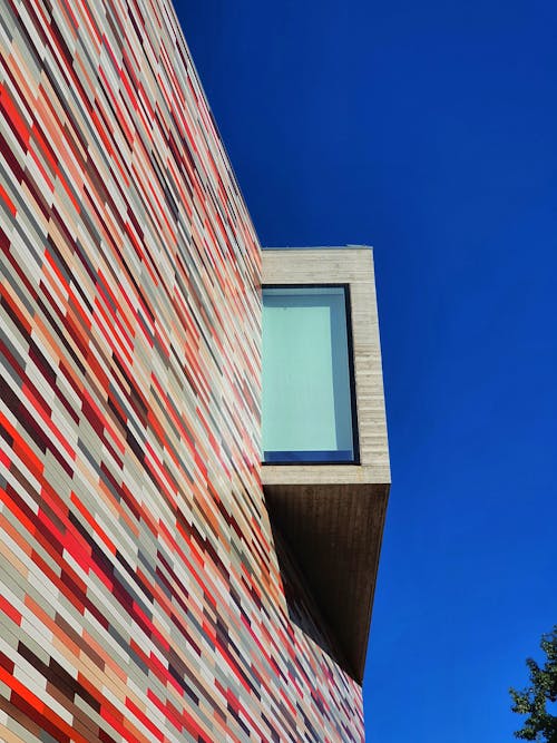 Foto stok gratis Arsitektur, arsitektur brutal, bangunan penuh warna