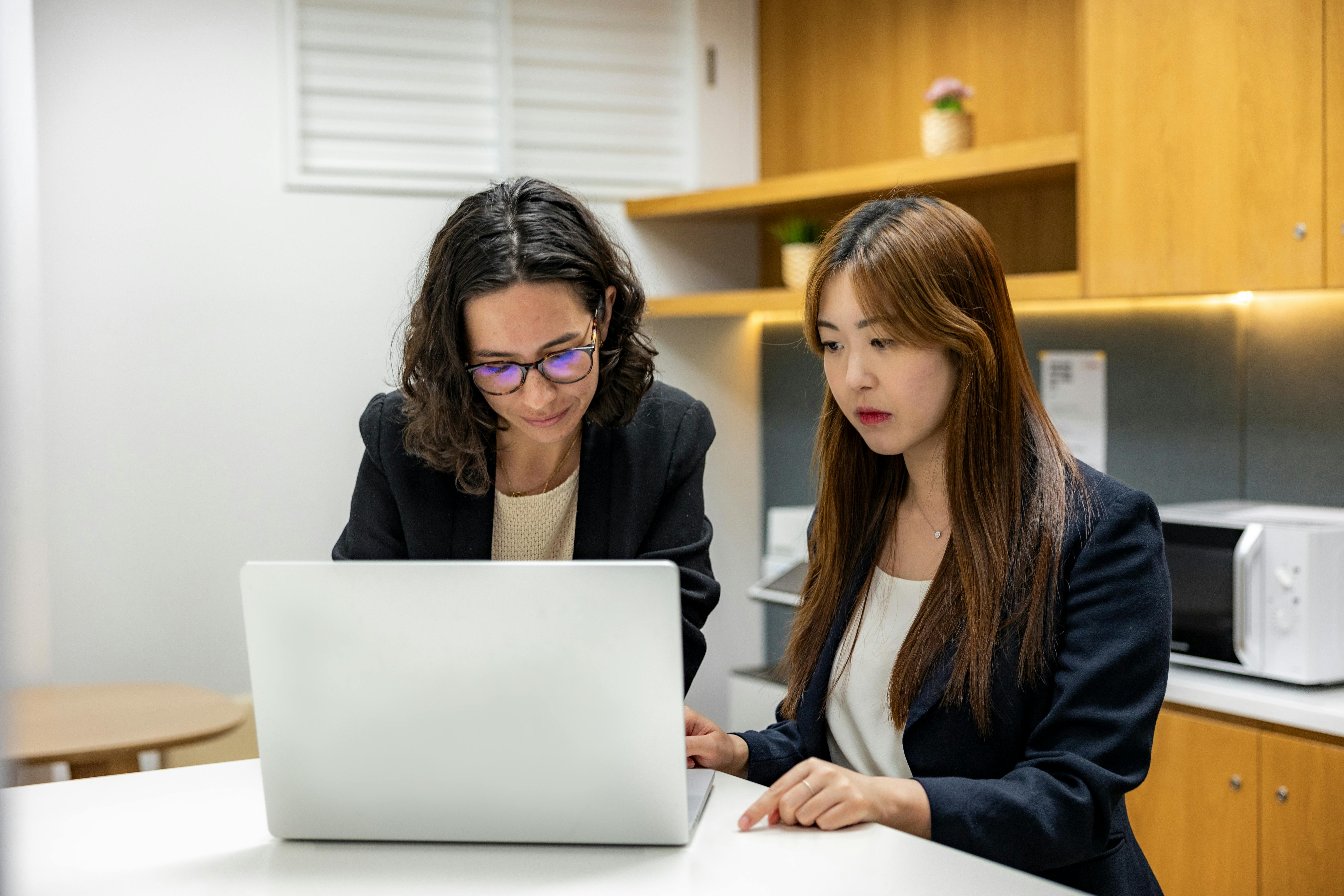 How to Change Careers at 30, 40 or 50: A Step-by-Step Guide — Photo by Resume Genius on Pexels