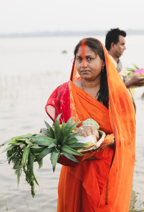 Foto d'estoc gratuïta de chhath puja, cultura indígena, dona