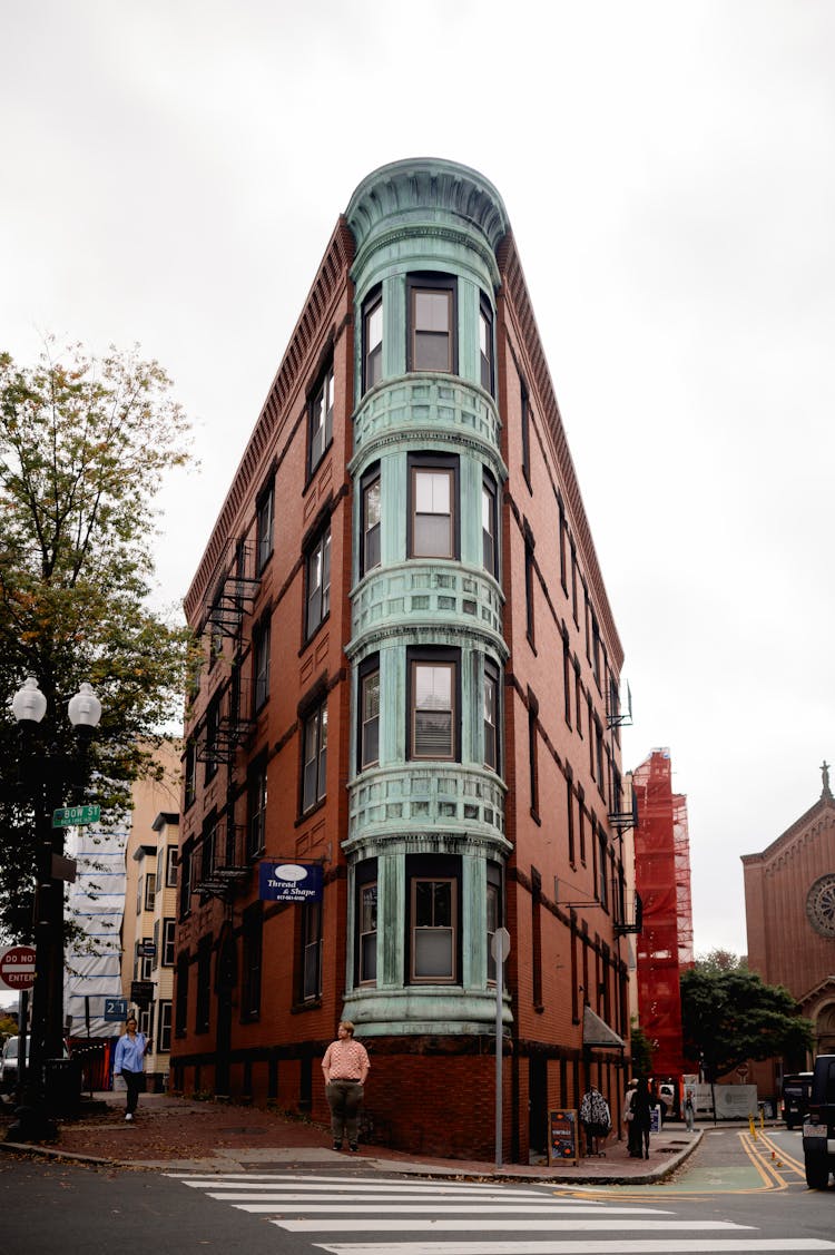 Gridiron Building In Cambridge, USA