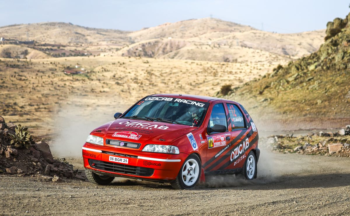 Rallye-raid Africa Eco Race dans le désert