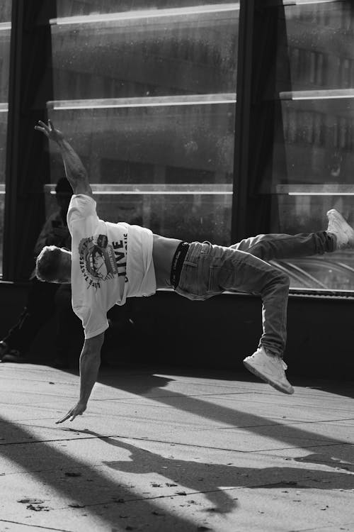 Kostnadsfria Kostnadsfri bild av artist, break, breakdance Stock foto