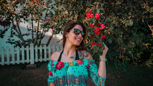 Women's Green, Red, and Blue Floral Off-shoulder Blouse