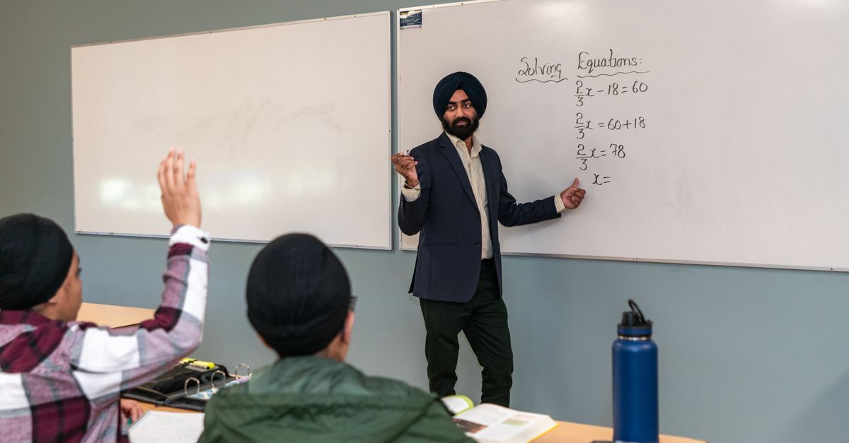 Teachers Learning Math Teacher Teaching Mathematics in a Classroom · Free Stock Photo