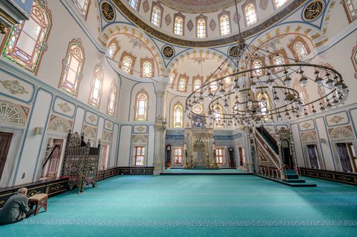 Free Explore the breathtaking interior of Beylerbeyi Mosque with its intricate chandelier and rich ornamentation in Istanbul, Turkey. Stock Photo