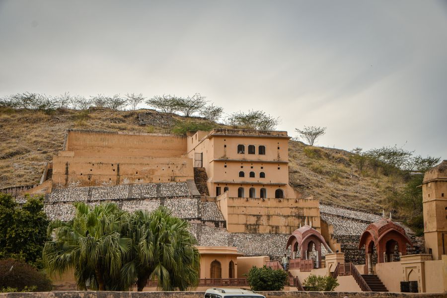 Majestic Amber Fort in Rajasthan showcasing India's architectural heritage.