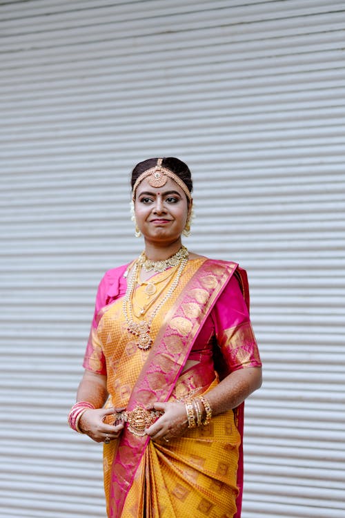 Foto profissional grátis de cultura indiana, joalheria, mulher