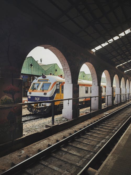 Безкоштовне стокове фото на тему «залізниця, індійський, локомотив»