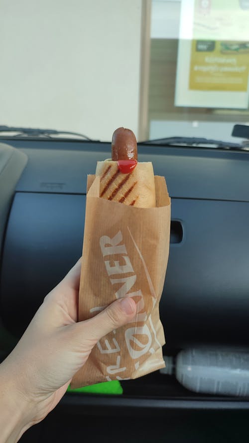 Gratis stockfoto met bord eten, broodje hotdog, hotdog