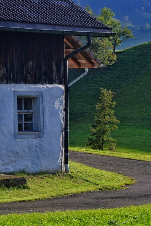 House in a Mountain Village 