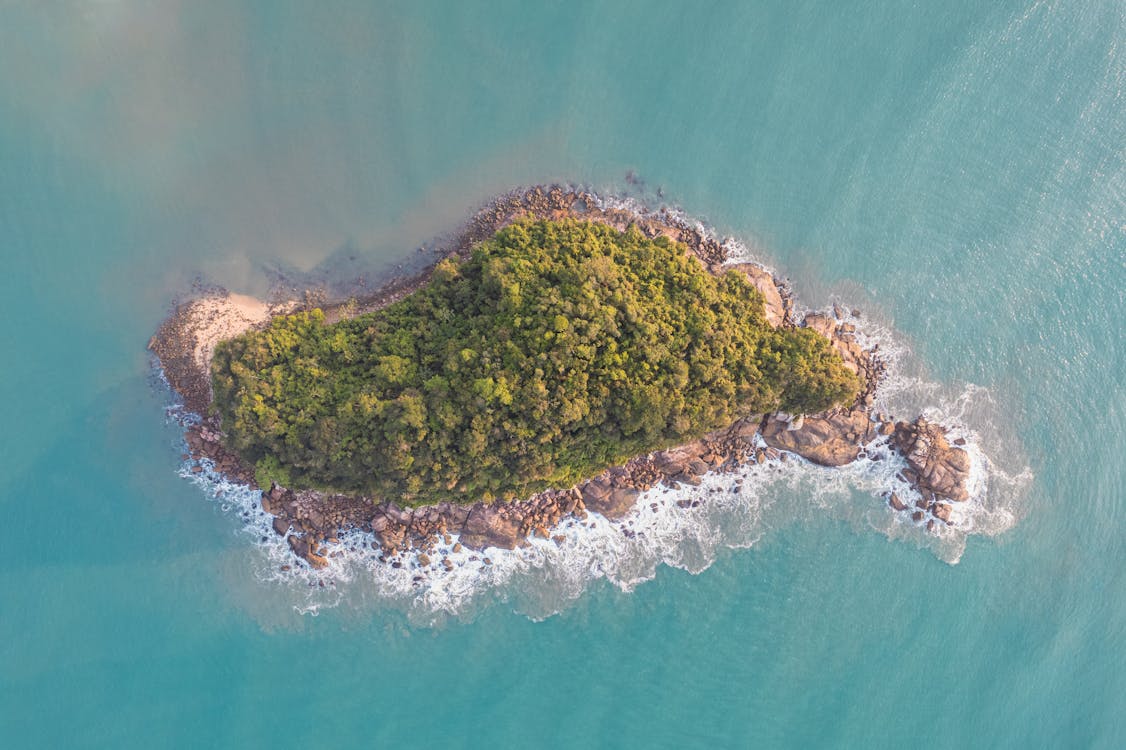 Top View of an Island · Free Stock Photo