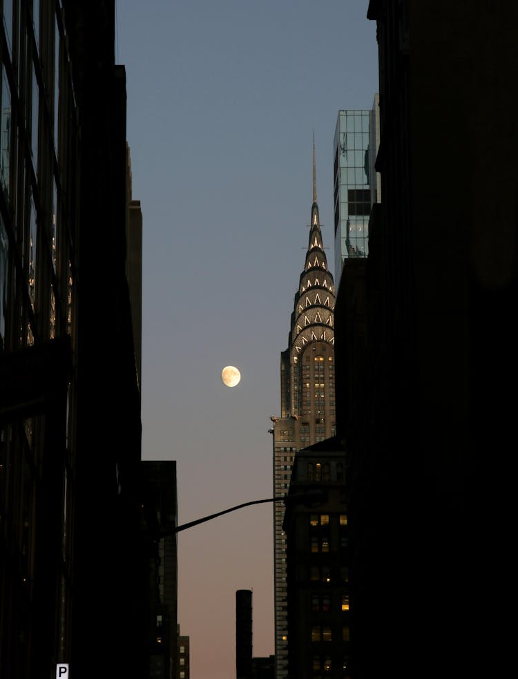 Chrysler Building In New York At Night 