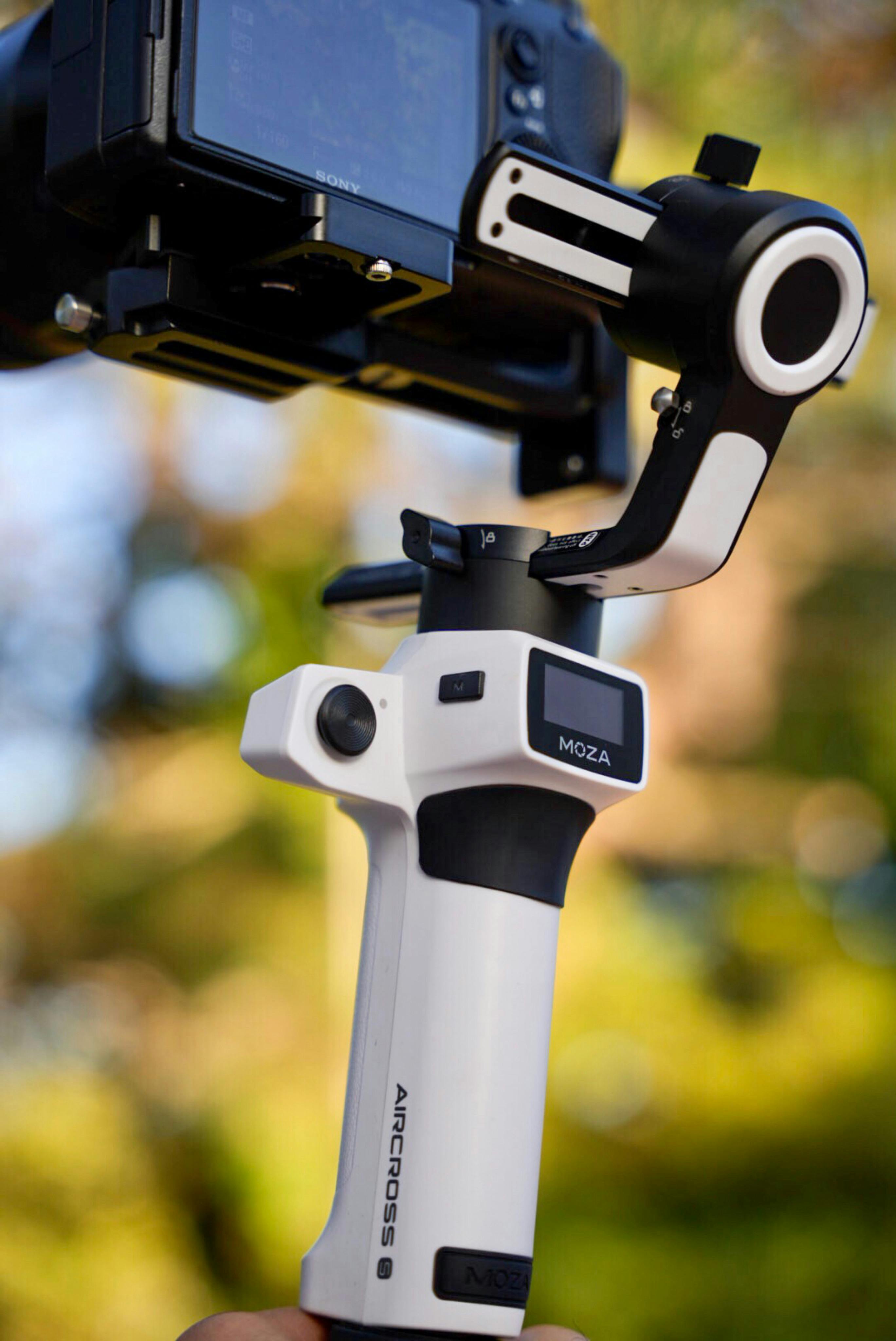 The Ultimate Comparison: EVO GS-FLeX Tripod vs. Monopod Carbon Fiber Edition