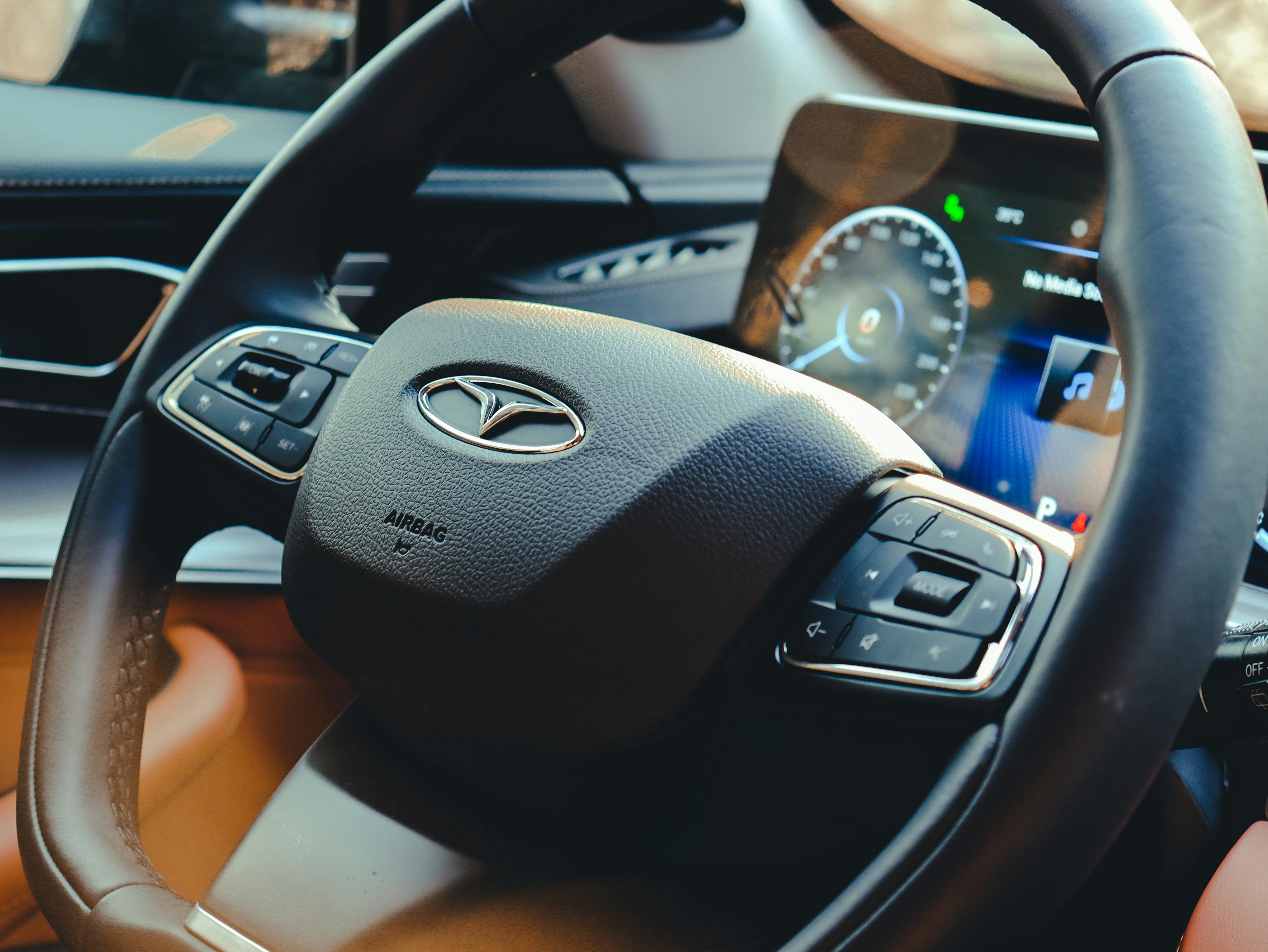 Next-Gen Pleos Connect Infotainment Coming to Hyundai, Genesis, Kia Vehicles — Photo by Mehdi Gholipour on Pexels