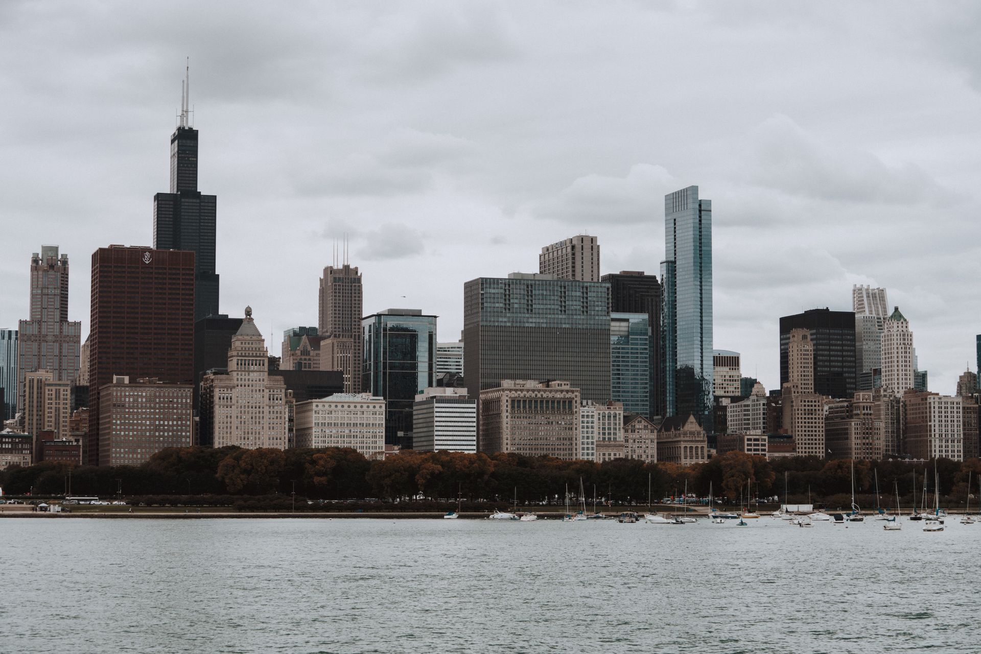 Top business hotels with meeting rooms in Chicago