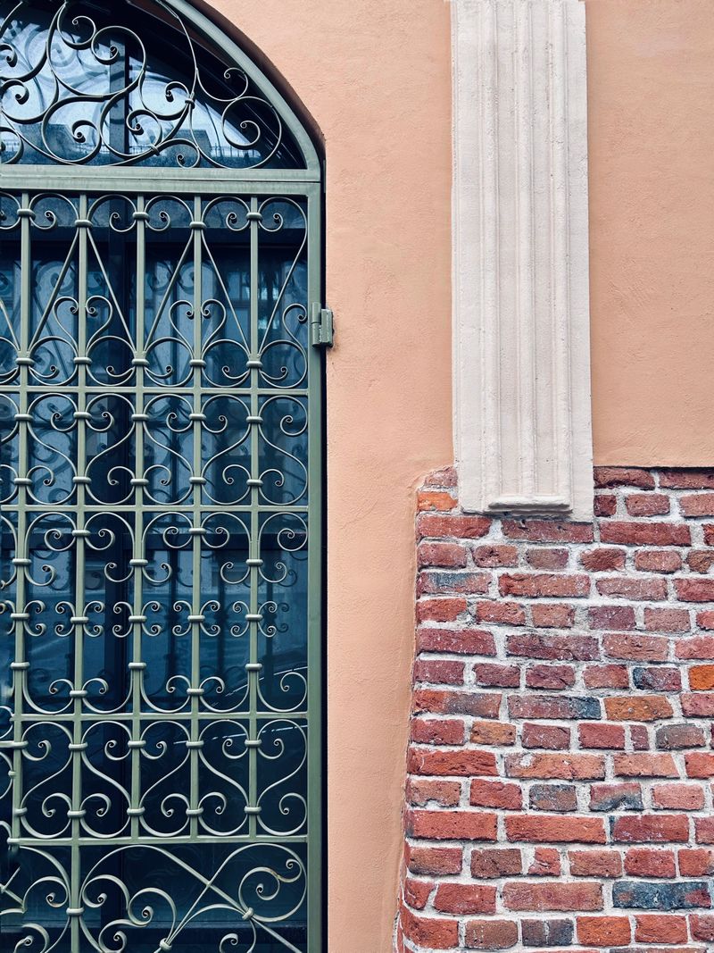 A closer look at Exposed Brick With Metal Beams