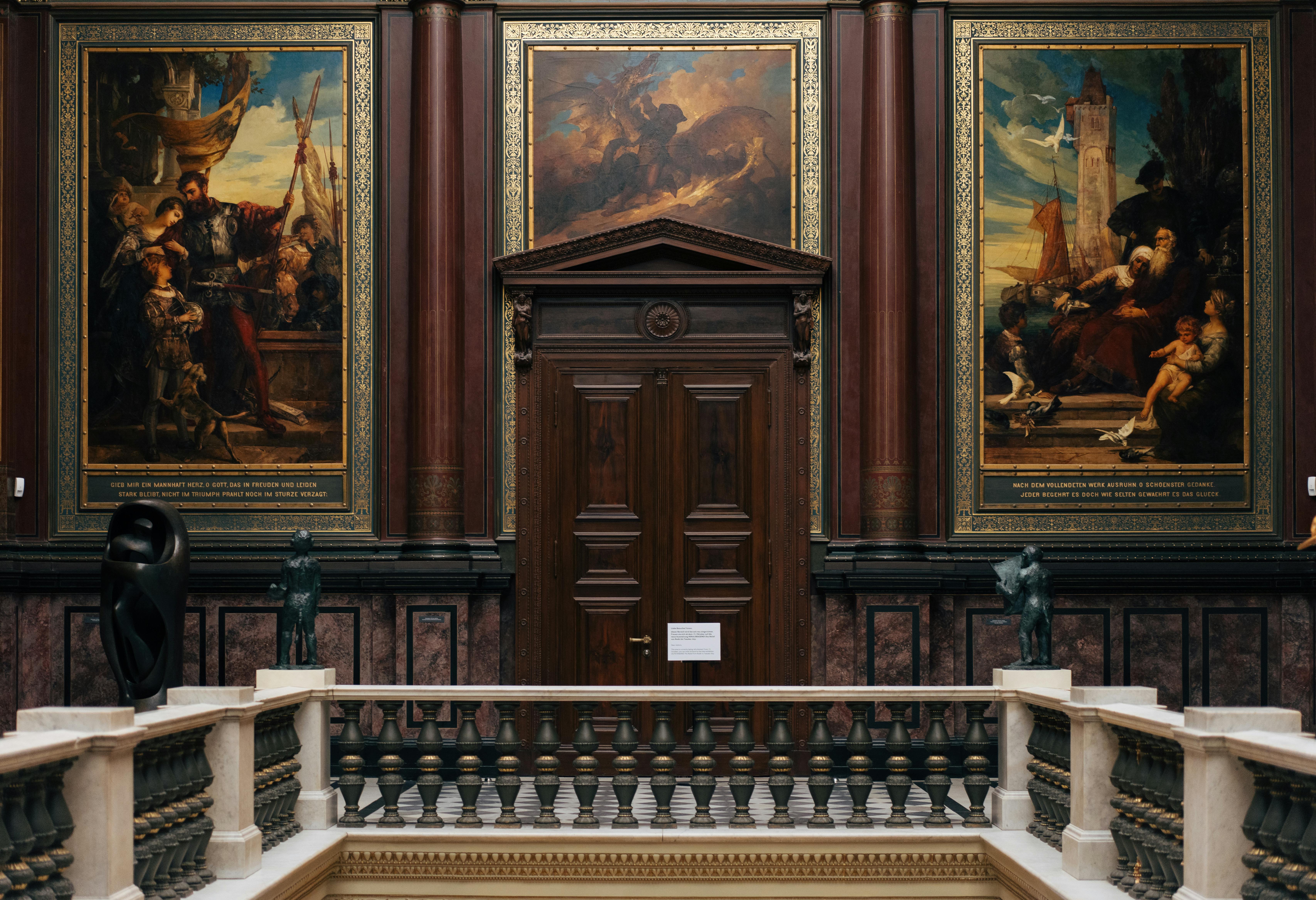 Gallery Walls Of Oil Paintings