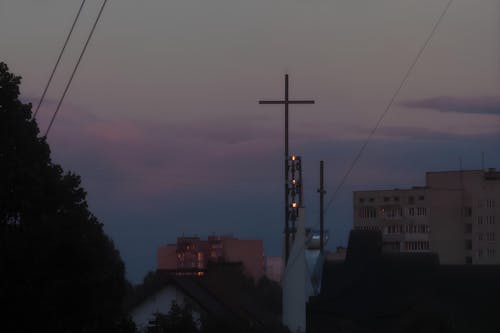 Безкоштовне стокове фото на тему «захід сонця небо, сутінки, Церква»