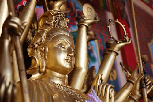 Foto profissional grátis de altar, budista, dourado