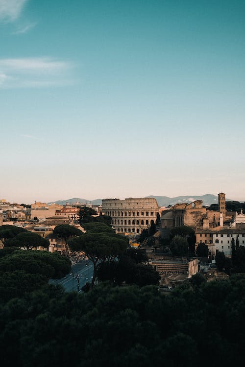 ağaçlar, antik roma, binalar içeren Ücretsiz stok fotoğraf