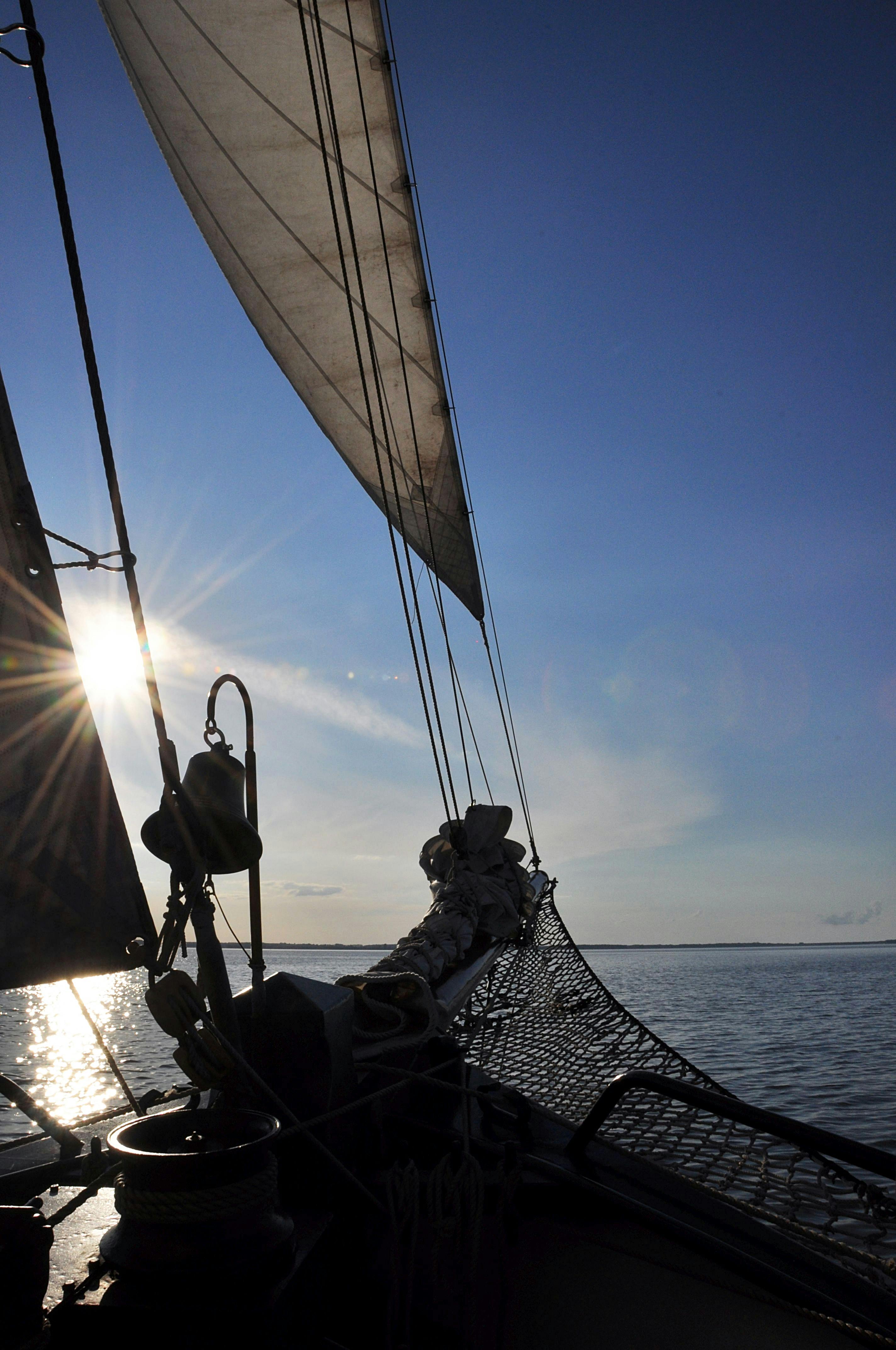 Gratis Stockfoto Van Zee Zeilboot Zeilen