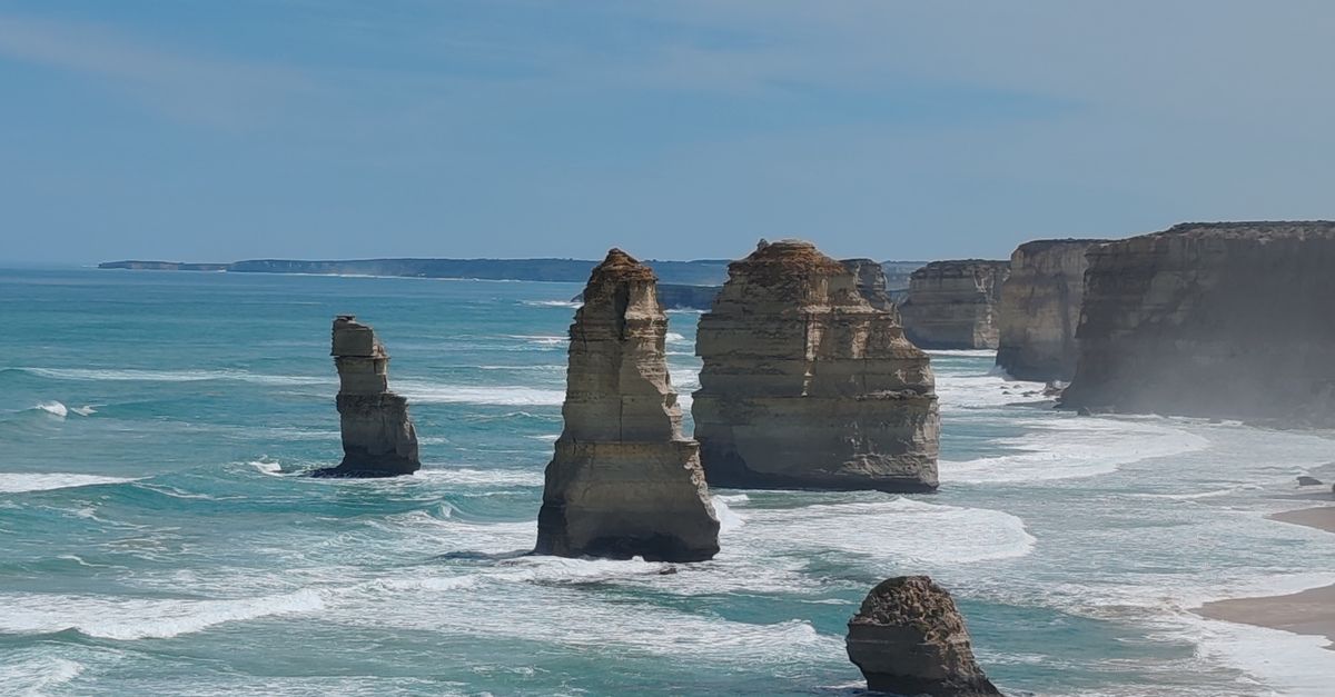 Apostles Rocks The Twelve Apostles Rock Formation at an Ocean Shore in Australia ...