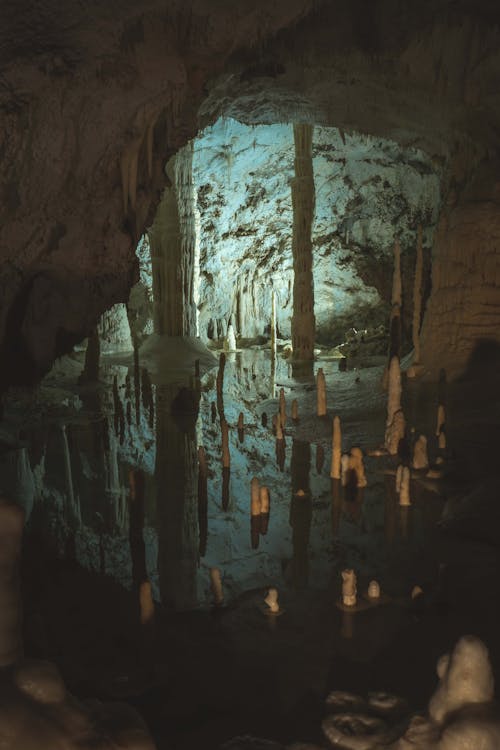 Fotos de stock gratuitas de cueva, estalactita, exploración