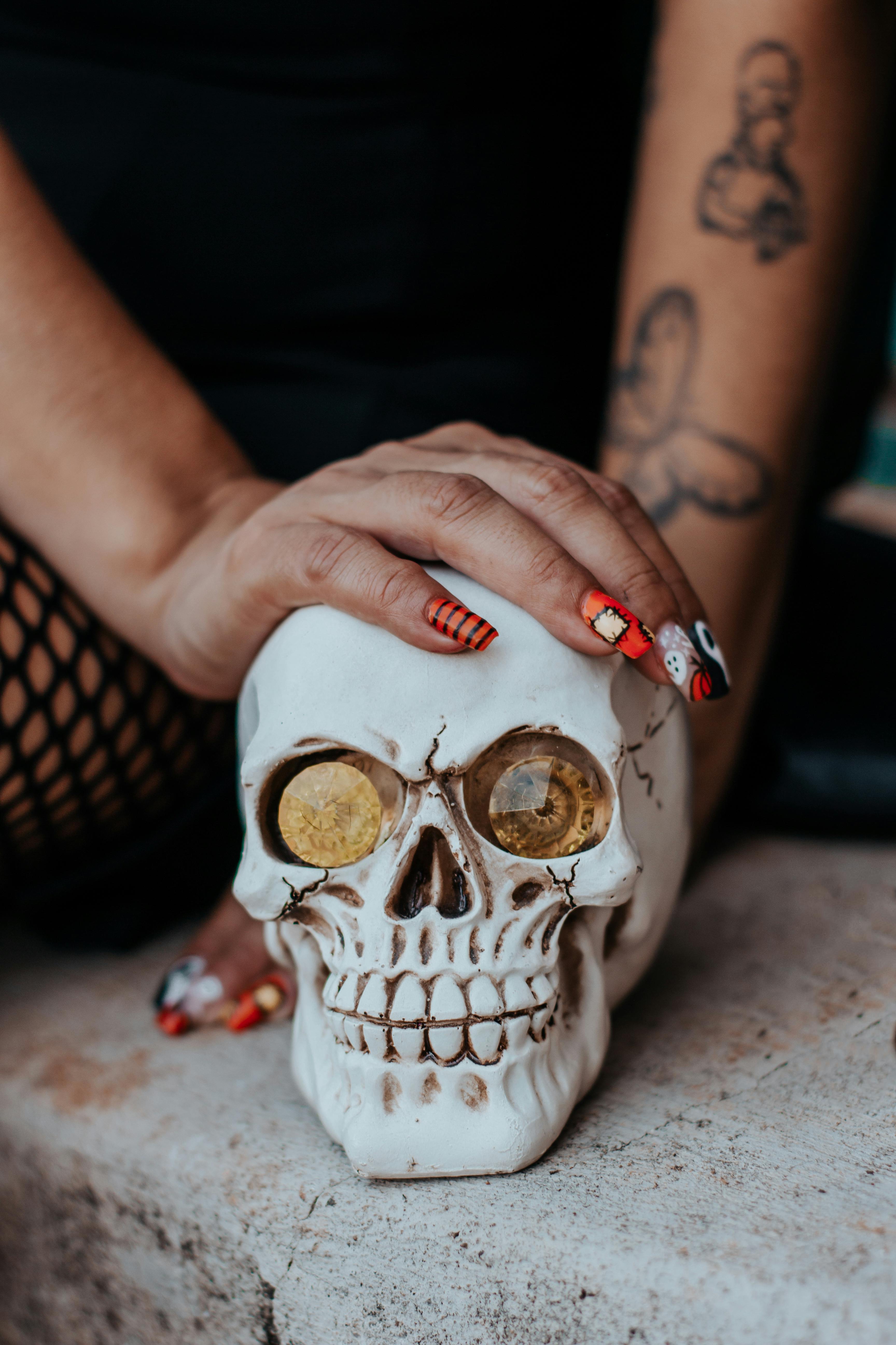 Golden Skull Tattoo • Piercing • Jewelry