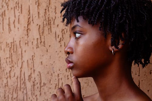 Бесплатное стоковое фото с Афро, вьющиеся волосы, девочка