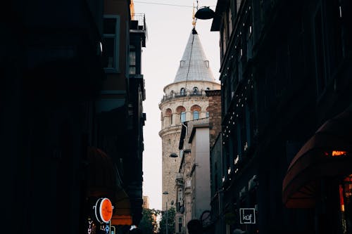 bina cephesi, dar, galata kulesi içeren Ücretsiz stok fotoğraf