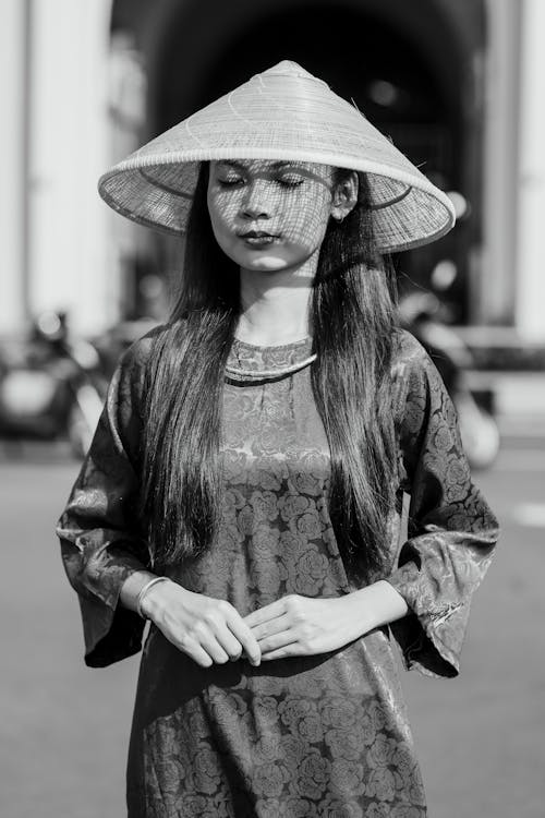 Gratis stockfoto met aantrekkelijk mooi, Aziatische vrouw, buiten