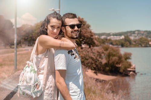 Fotos de stock gratuitas de Pareja, parque, puesta de sol