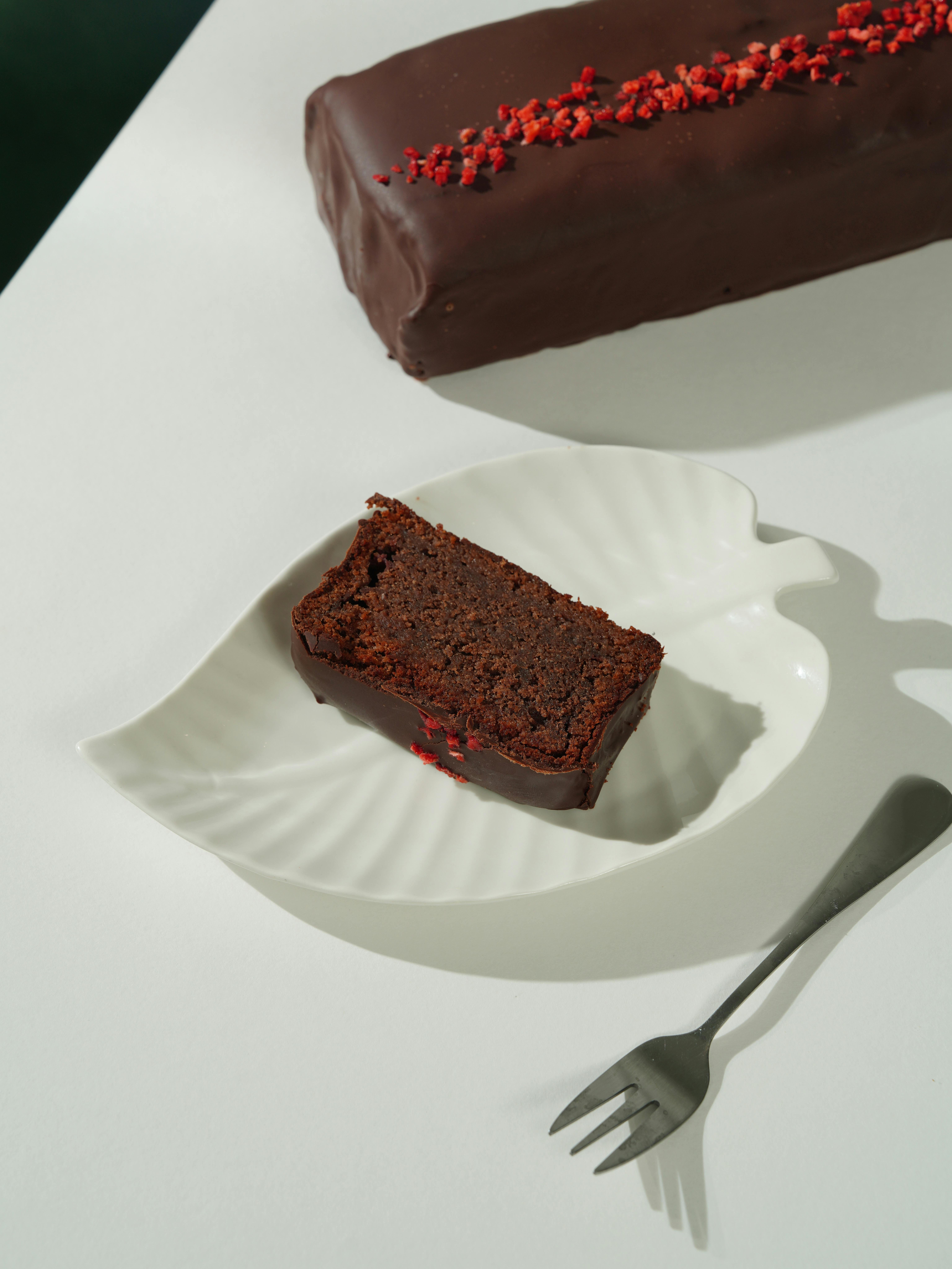 Order Chocolate Rectangle Photo Cake Online : DIZOVI Bakery