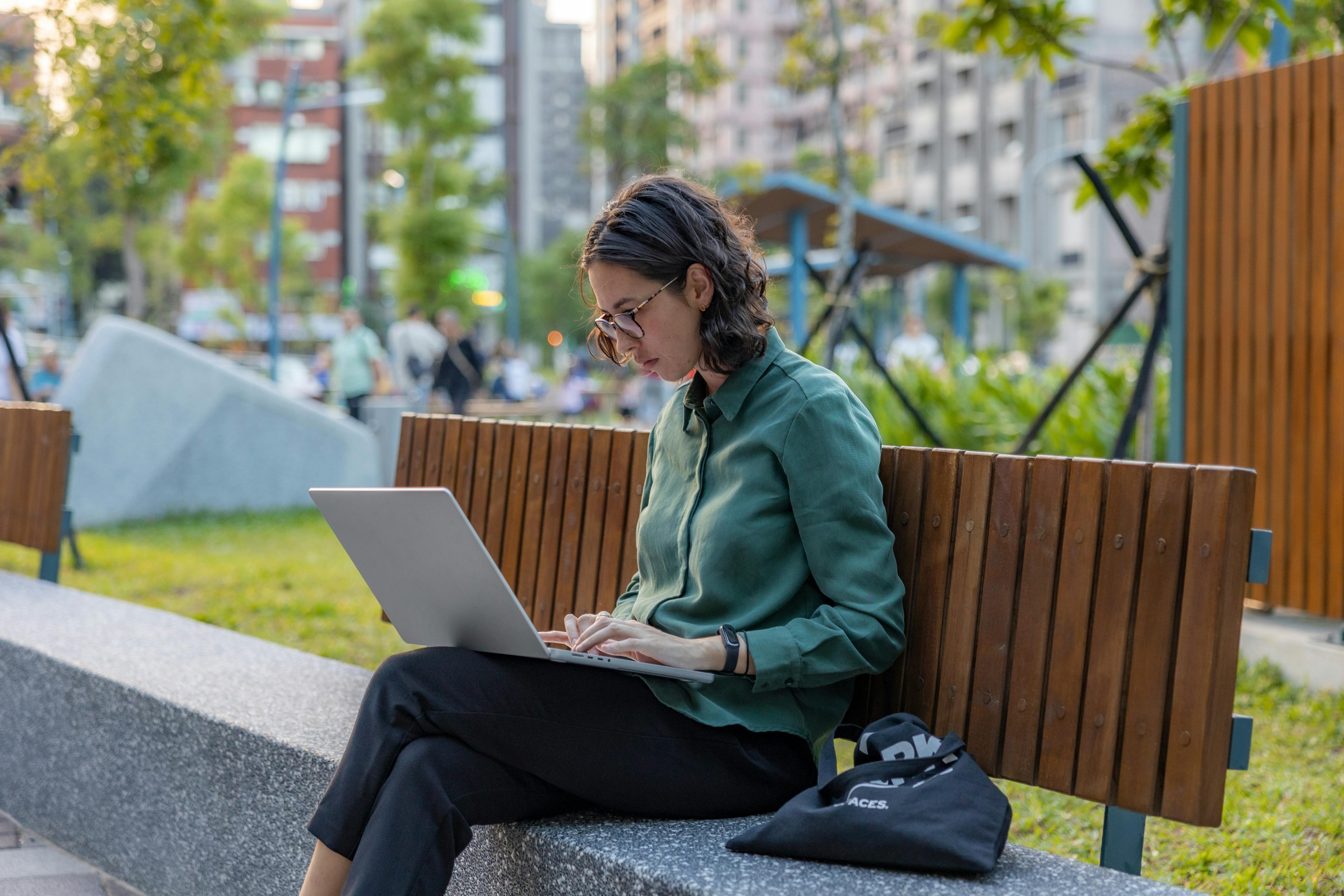 remote work travel jobs — Photo by Resume Genius on Pexels