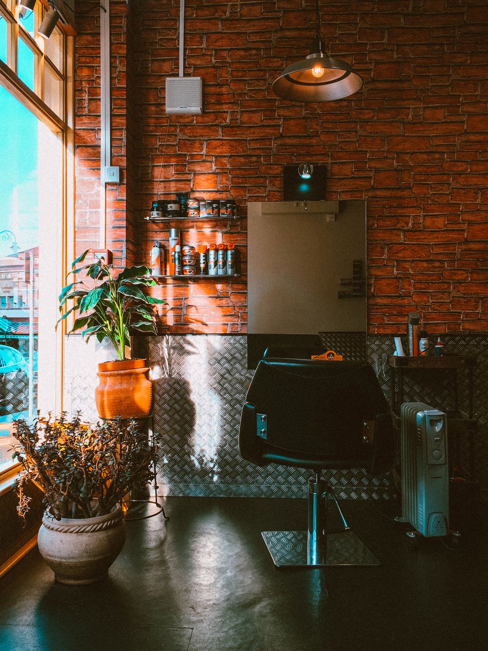 Supreme Cutz gentlemen's grooming bay