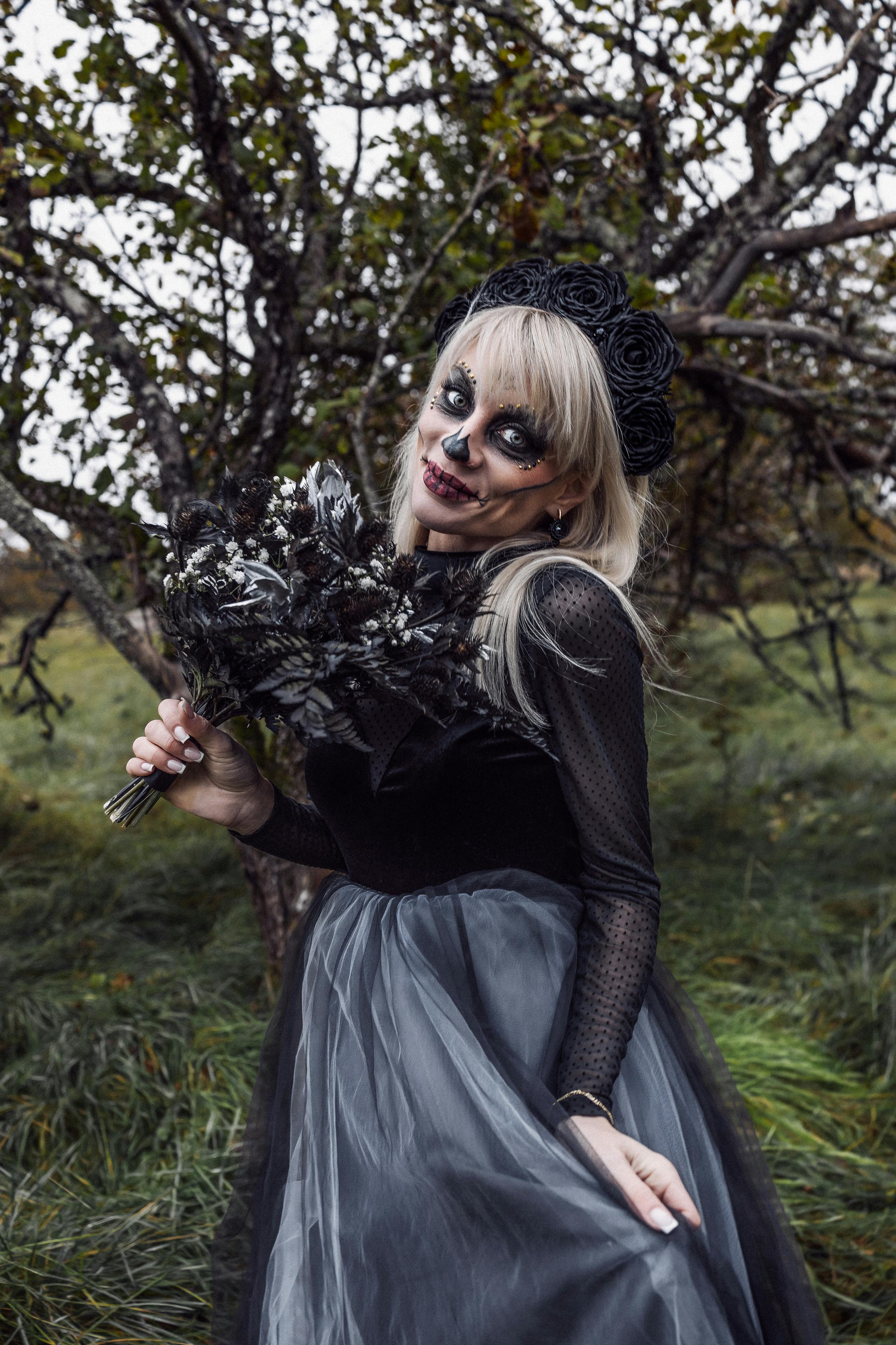 Gothic lady in Halloween costume · Free Stock Photo