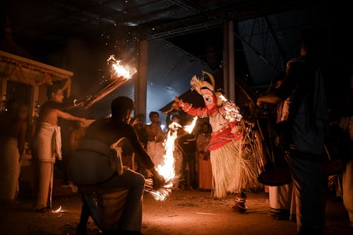 Foto d'estoc gratuïta de actuació, cerimònia tradicional, disfressa