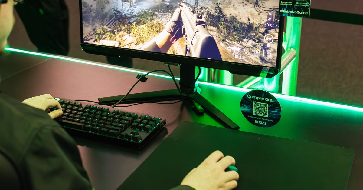 Logitech Computer Monitor Gaming on Logitech Peripherals and Samsung Odyssey G40 Monitor at ...