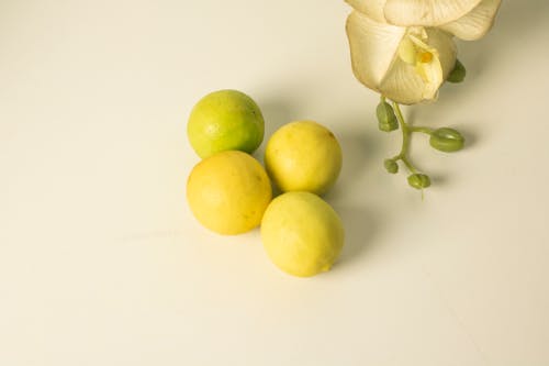 Photos gratuites de citronnade, citrons, fruit vert
