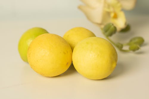 Бесплатное стоковое фото с желтый, зеленый, лимонад