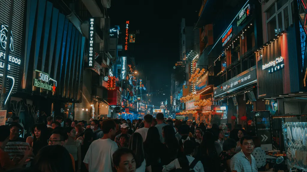 After5.pm Launches Beta App to Facilitate Real-World Meetups